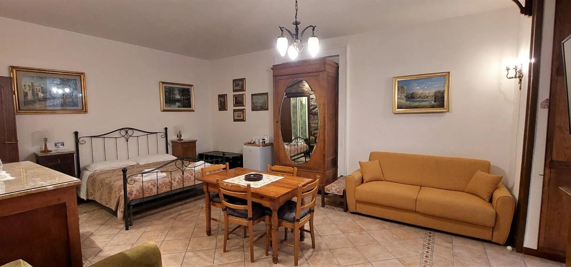 Casa Cesira Incentro Hotel Naples 0*,  Italy